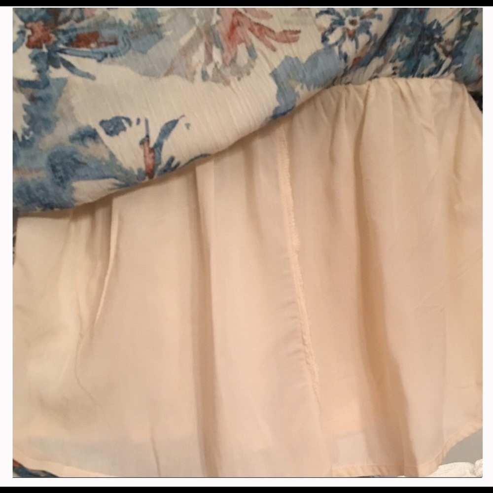 Honey Belle dress with shorts at lining.   Straps. - Picture 8 of 8